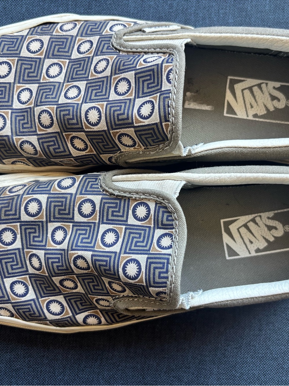 Vans Slip-On in Gray & White multi color